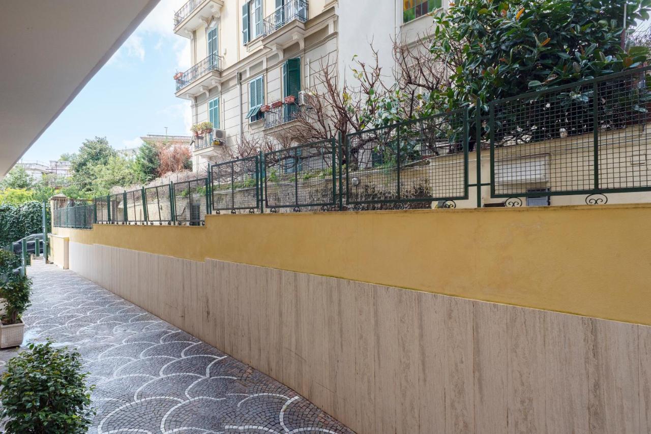 La Floridea Apartment Наполи Екстериор снимка