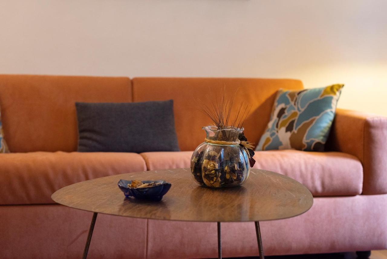 La Floridea Apartment Наполи Екстериор снимка